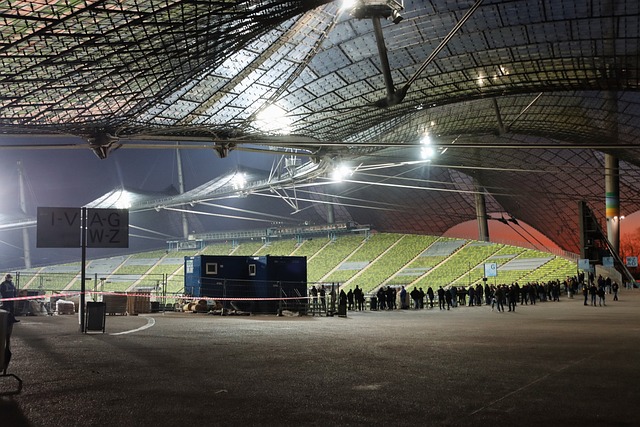 与其说吴艳 与其说吴艳